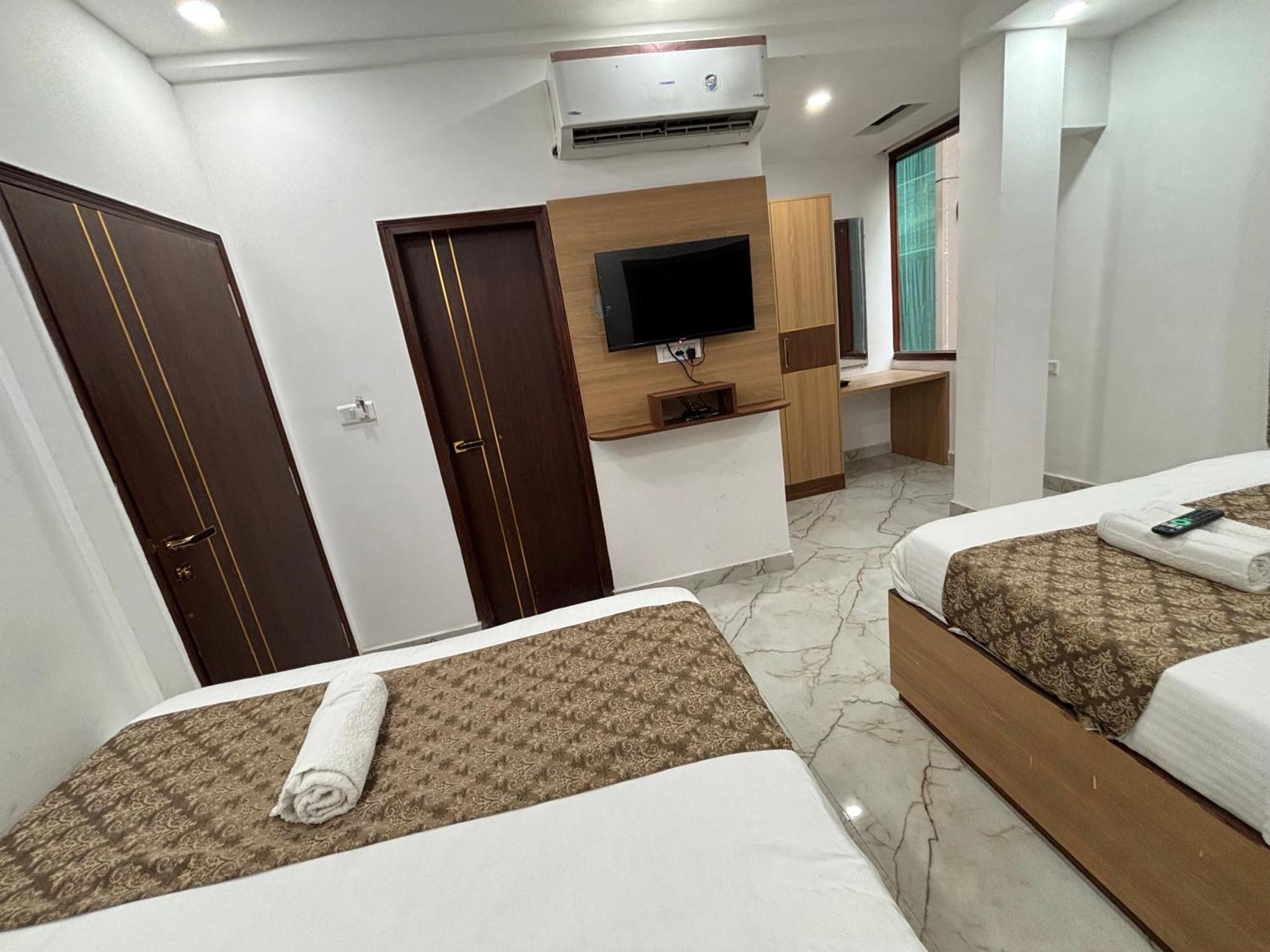 Hotel C G International 2 Minuit Walkable New Delhi Railway Station & Connaught Palace ニューデリー エクステリア 写真