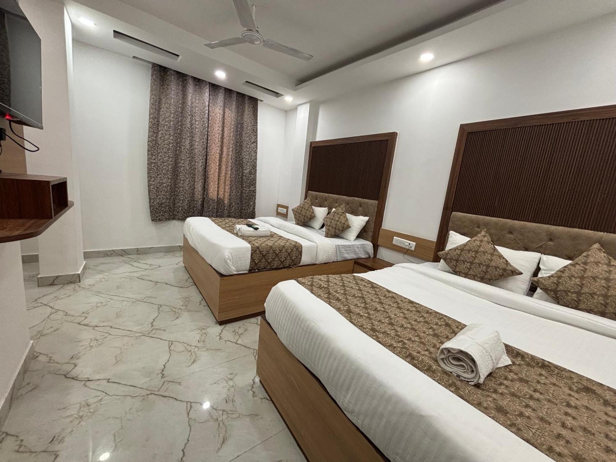 Hotel C G International 2 Minuit Walkable New Delhi Railway Station & Connaught Palace ニューデリー エクステリア 写真