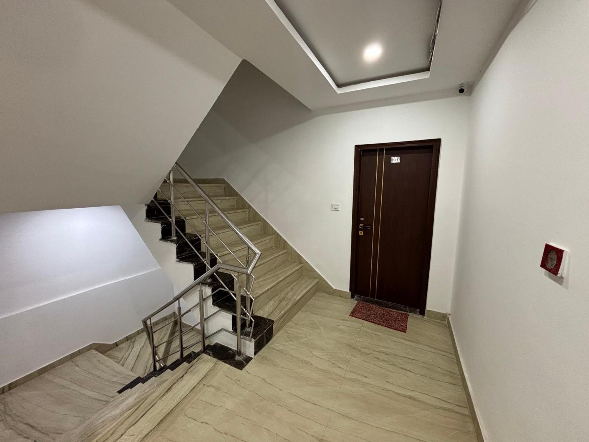 Hotel C G International 2 Minuit Walkable New Delhi Railway Station & Connaught Palace ニューデリー エクステリア 写真